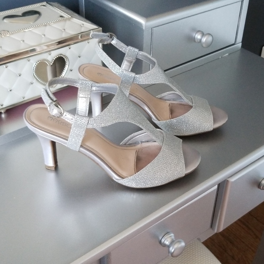 Formal heels - Picture 2 of 4